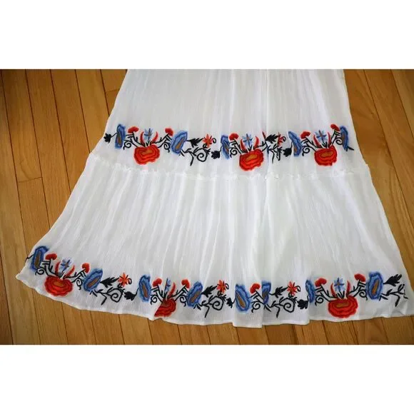 Gorgeous Embroidered Floral Maxi Dress - Picture 5 of 7